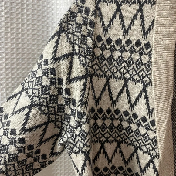 NWOT LOFT Aztec Print Open Cardigan - Picture 3 of 5